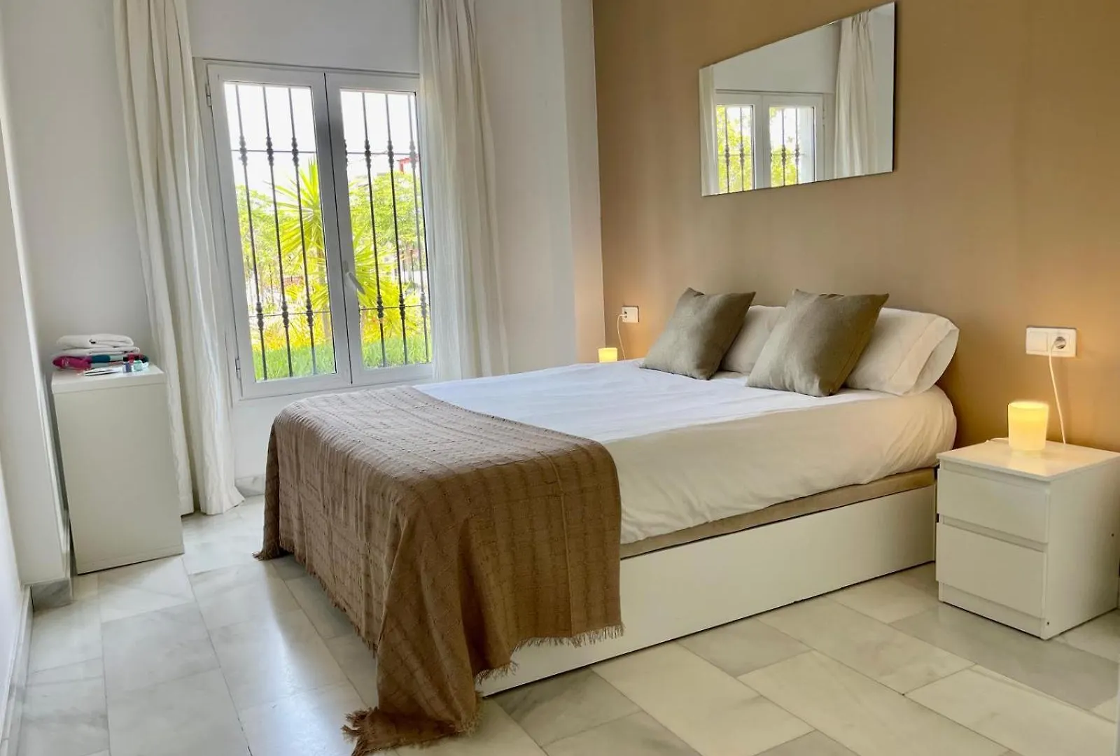 Solguest Apt A 7 Minutos De Puerto Banus 1ª Linea Playa!!! Marbella 0*,